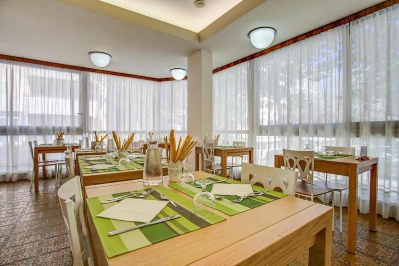 Hotel Konrad image