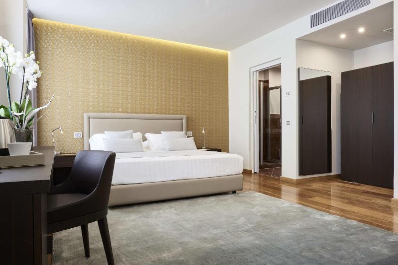 Hotel Michelangelo image