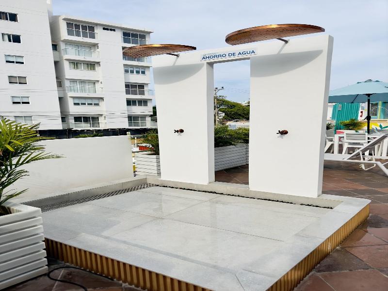 Hotel Nomadic Design image