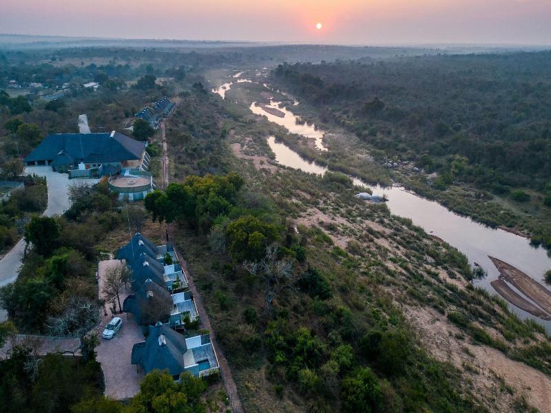 Leopard Sands, Kruger Park image