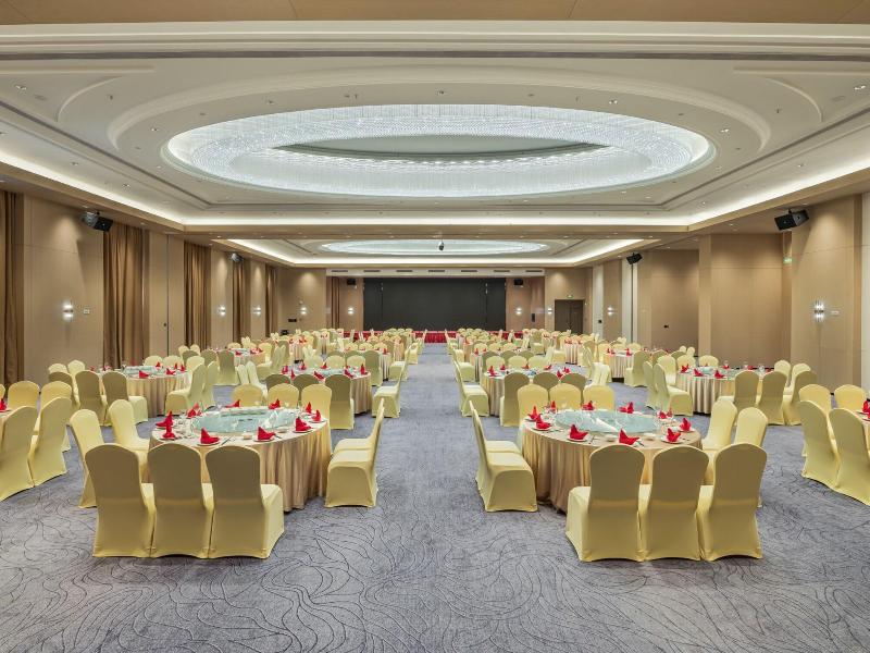 Four Points By Sheraton Yangjiang City Center image
