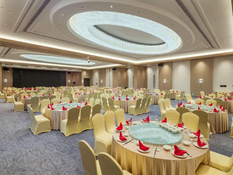 Four Points By Sheraton Yangjiang City Center image