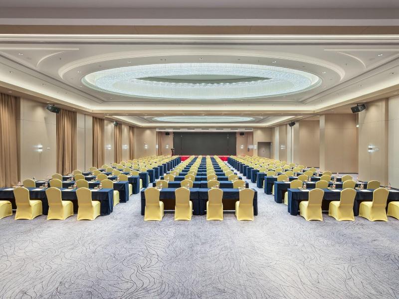 Four Points By Sheraton Yangjiang City Center image