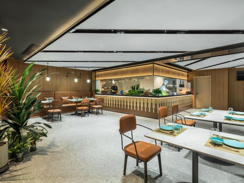 Four Points By Sheraton Yangjiang City Center image