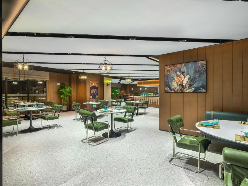 Four Points By Sheraton Yangjiang City Center image