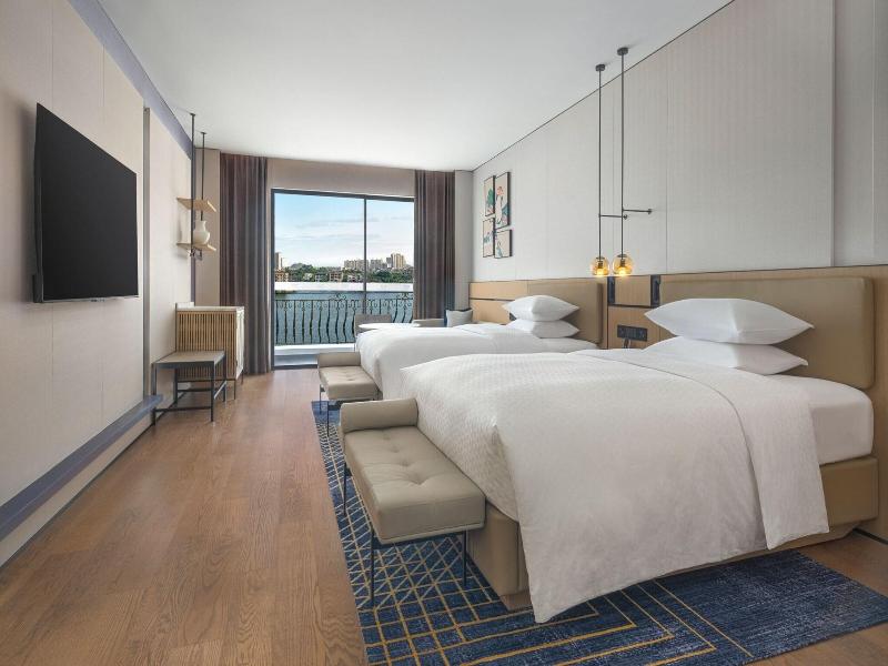 Four Points By Sheraton Yangjiang City Center image