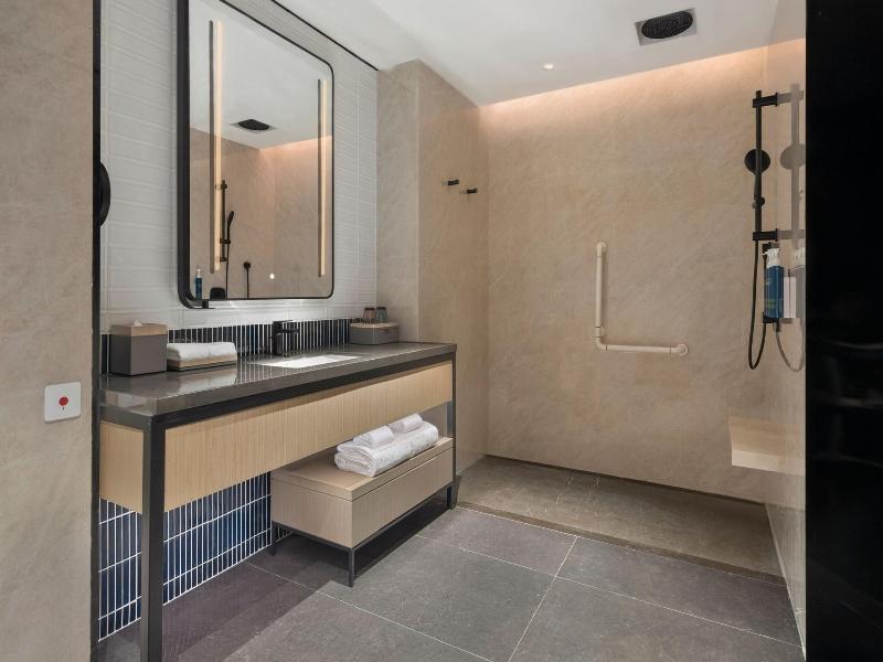 Four Points By Sheraton Yangjiang City Center image