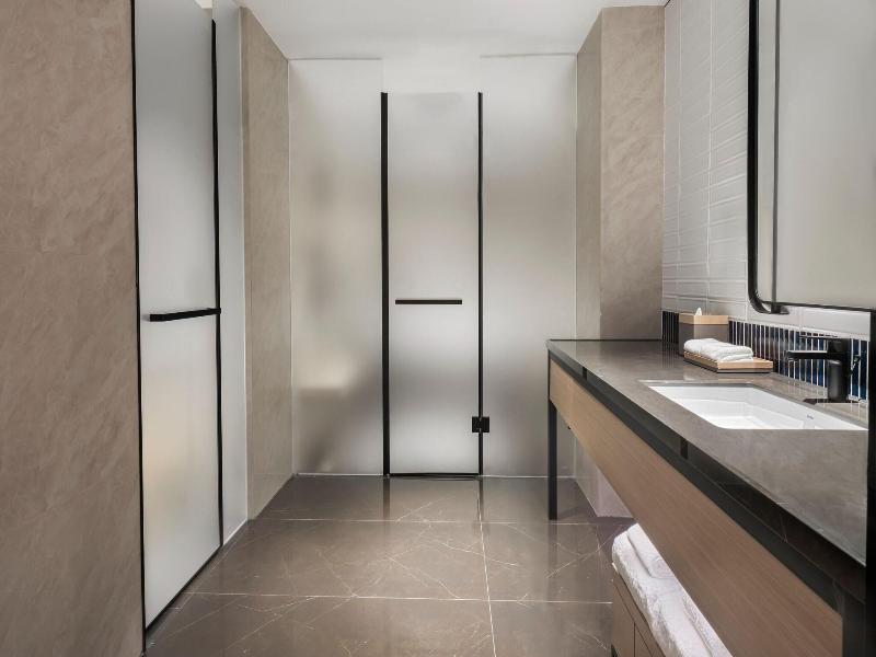 Four Points By Sheraton Yangjiang City Center image