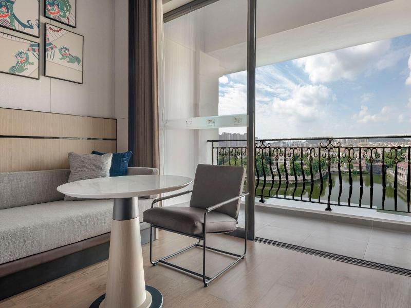 Four Points By Sheraton Yangjiang City Center image