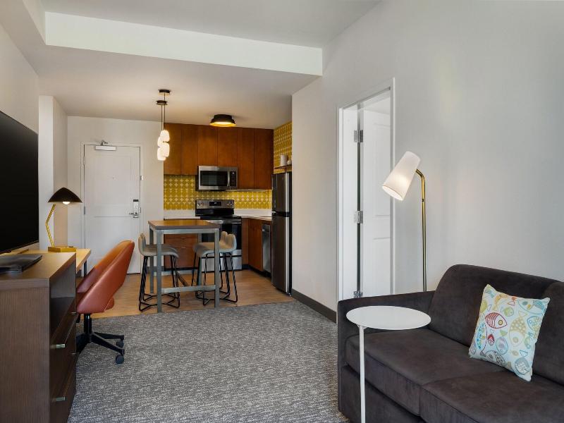 SUITE TWO DOUBLE BEDS — photo 6