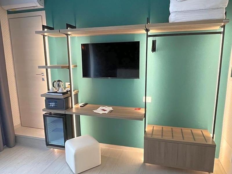 Castrichella Boutique Hotel Rome Airport image