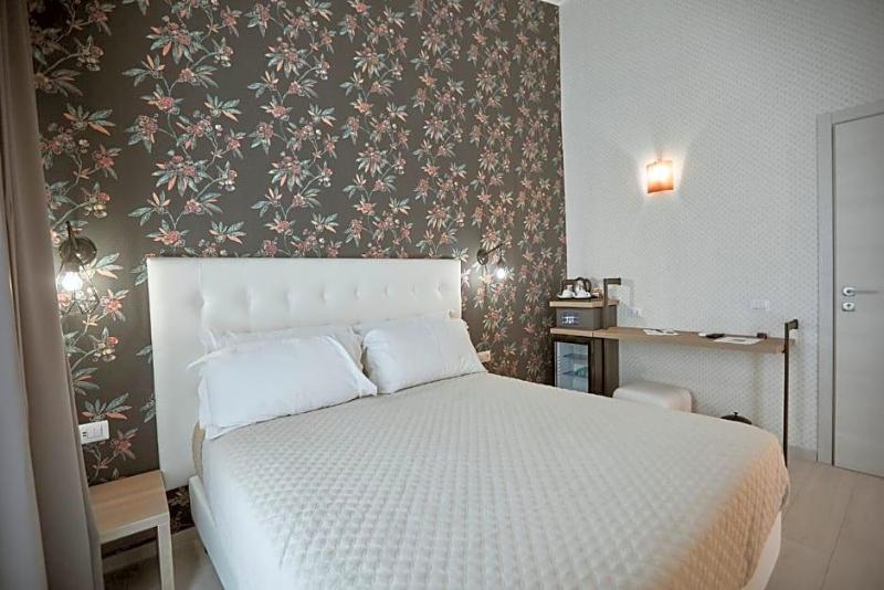 Castrichella Boutique Hotel Rome Airport image