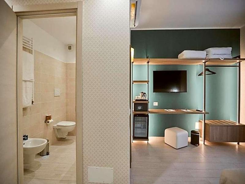Castrichella Boutique Hotel Rome Airport image