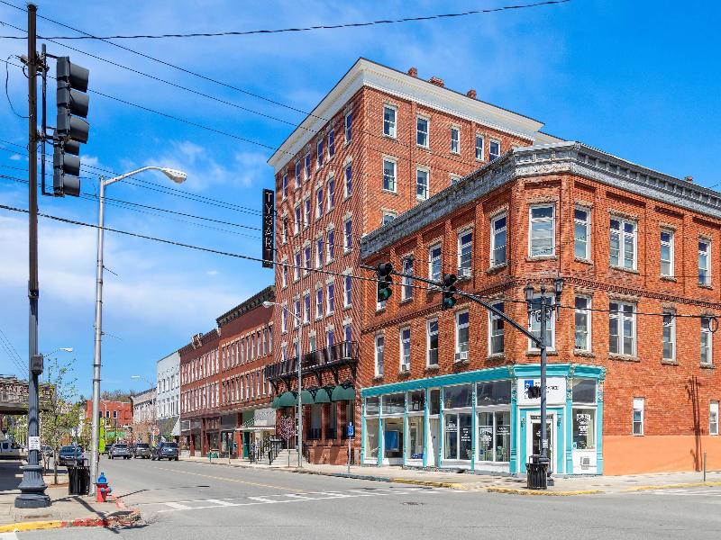 Tygart Hotel Ascend Hotel Collection image