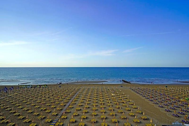 Hotel Strand A Frontemare image