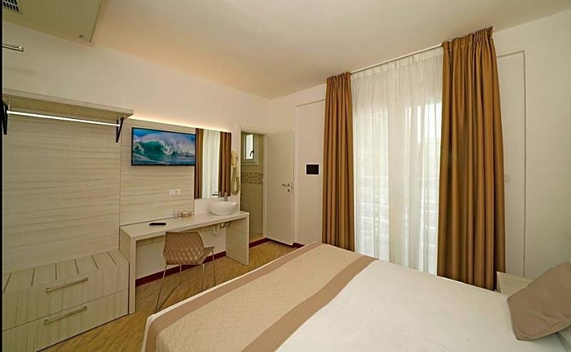 Hotel Strand A Frontemare image