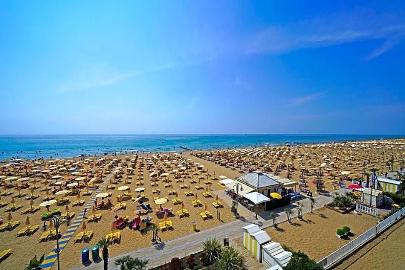 Hotel Strand A Frontemare image