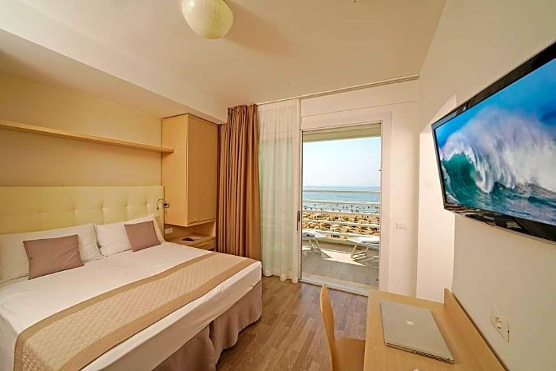 Hotel Strand A Frontemare image