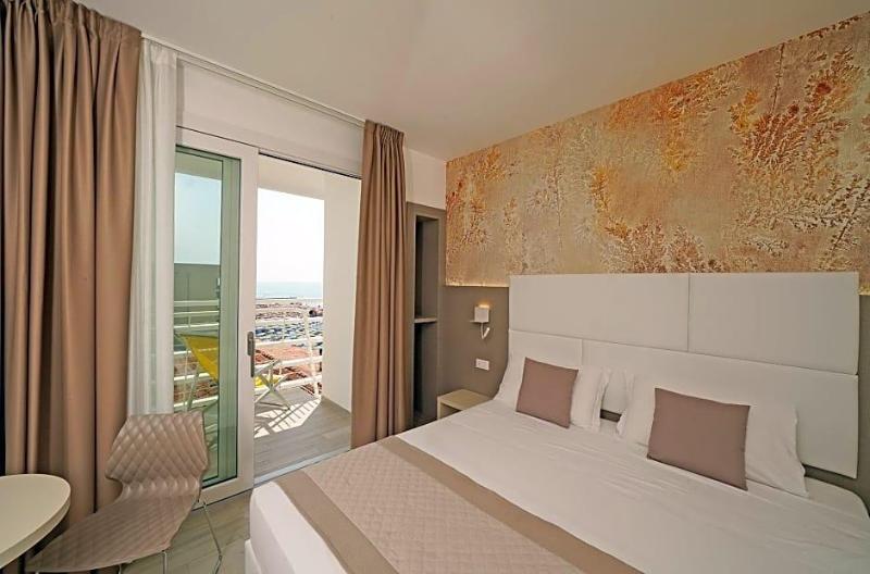 Hotel Strand A Frontemare image