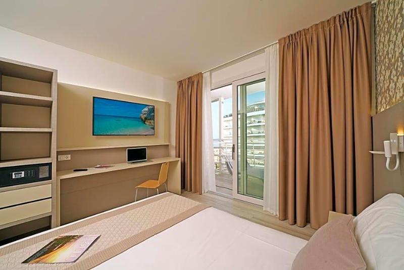 Hotel Strand A Frontemare image