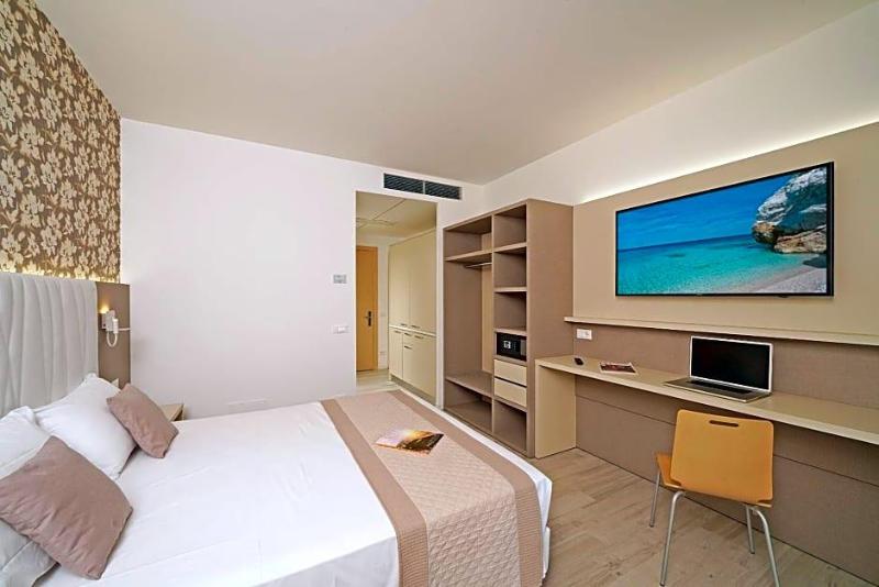 Hotel Strand A Frontemare image