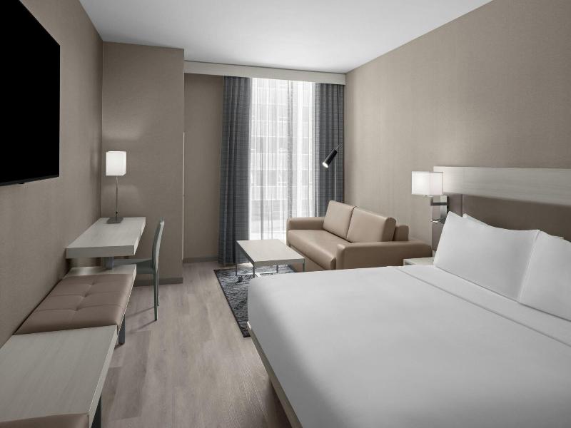 Ac Hotel By Marriott St. Louis Clayton image