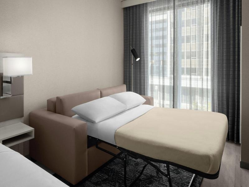 Ac Hotel By Marriott St. Louis Clayton image