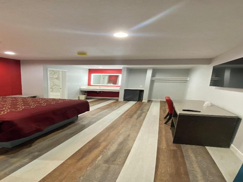Plaza Inn Motel Los Angeles Area image
