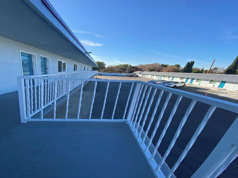 Plaza Inn Motel Los Angeles Area image