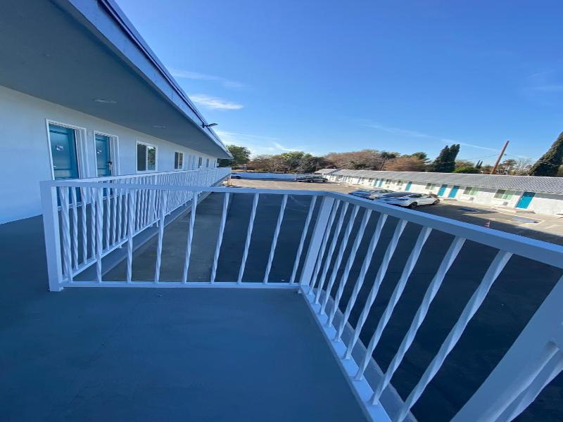Plaza Inn Motel Los Angeles Area image