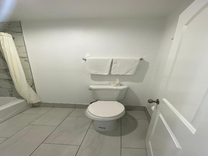 Plaza Inn Motel Los Angeles Area image