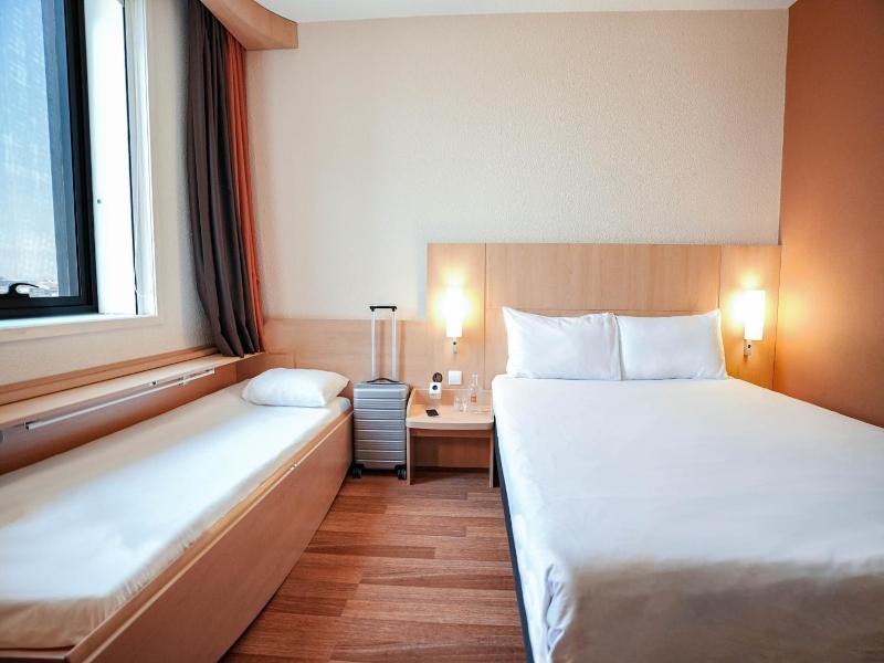 Ibis Porto Centro Sao Bento image