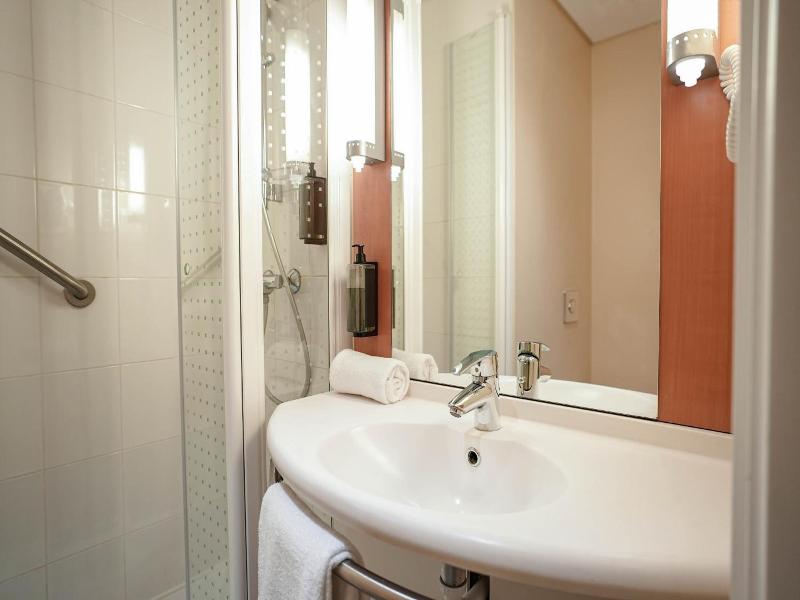 Ibis Porto Centro Sao Bento image