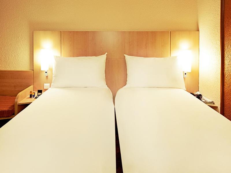 Ibis Porto Centro Sao Bento image