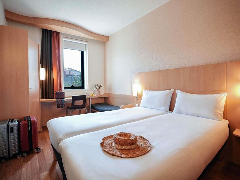 Ibis Porto Centro Sao Bento image