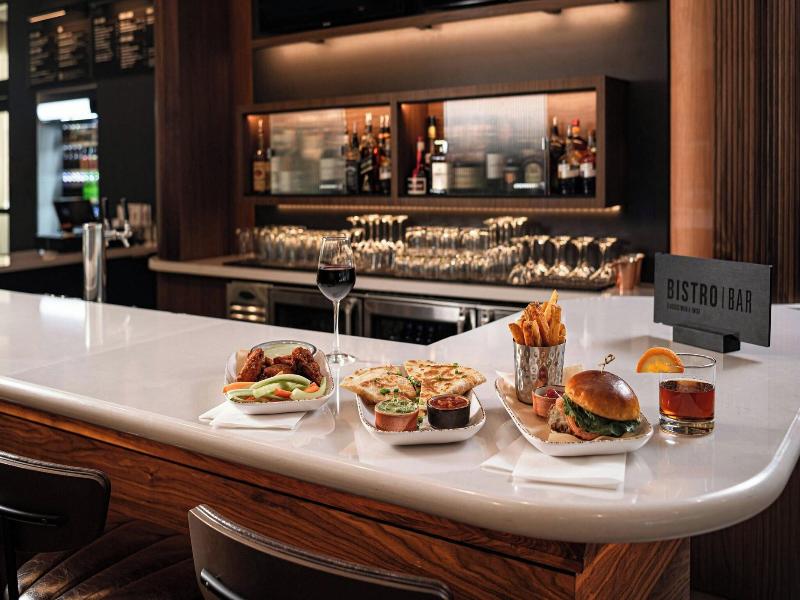 Courtyard By Marriott Cleveland