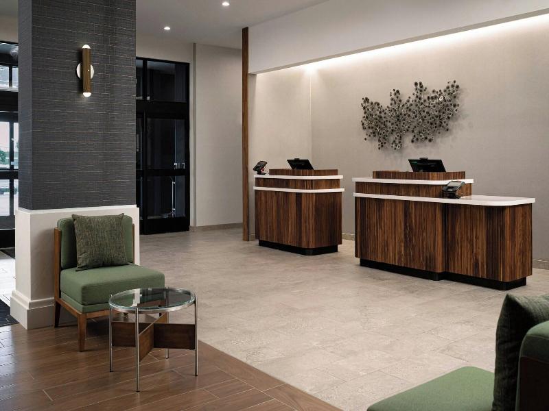 Courtyard By Marriott Cleveland