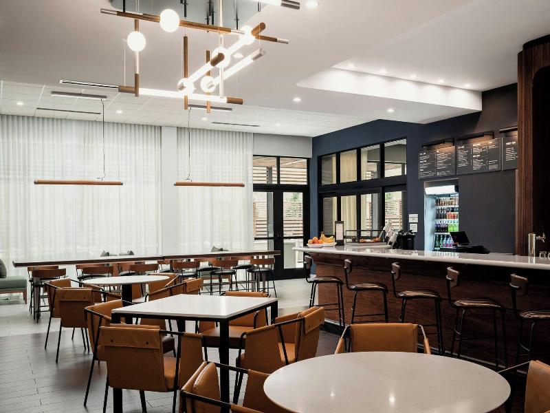 Courtyard By Marriott Cleveland