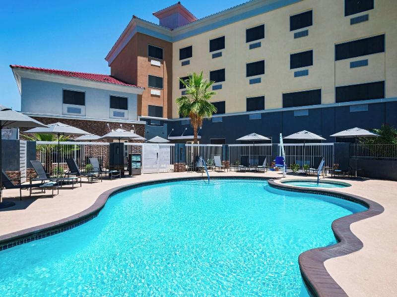 Fairfield Inn & Suites Phoenix South Mountain Area image