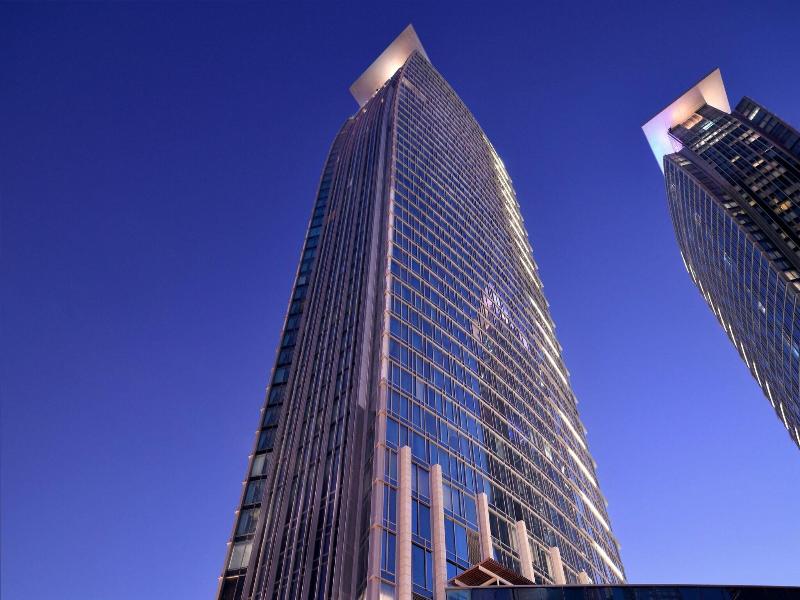 Le Meridien City Center, Doha image