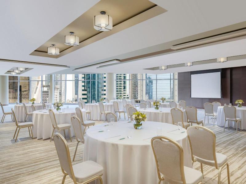 Le Meridien City Center, Doha image