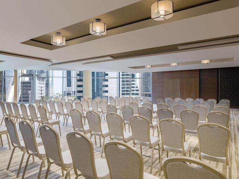 Le Meridien City Center, Doha image