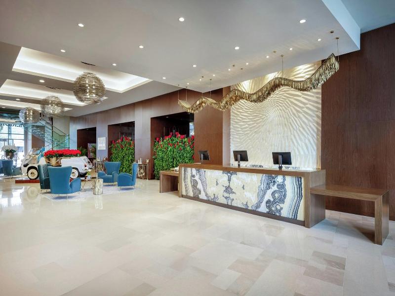Le Meridien City Center, Doha image
