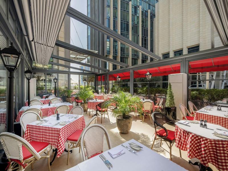 Le Meridien City Center, Doha image