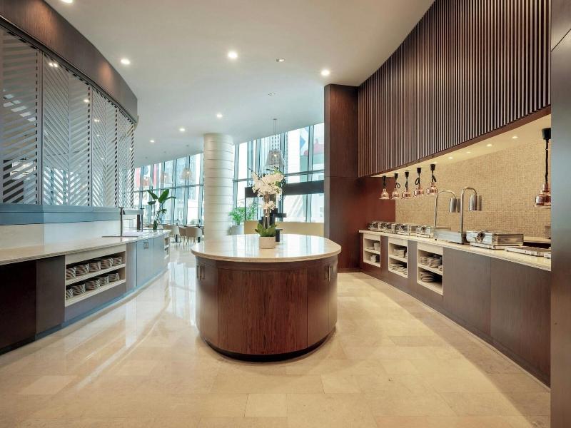 Le Meridien City Center, Doha image