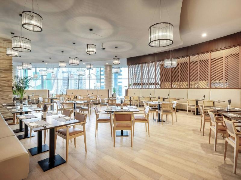 Le Meridien City Center, Doha image
