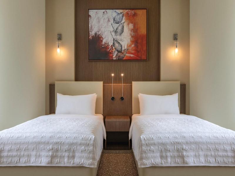 Le Meridien City Center, Doha image