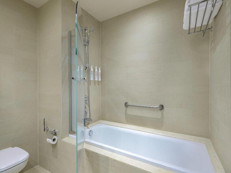 Le Meridien City Center, Doha image