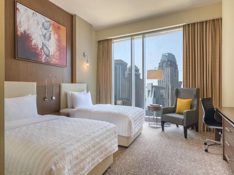 Le Meridien City Center, Doha image