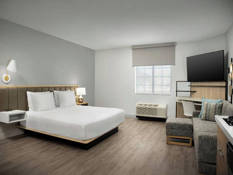 Towneplace Suites By Marriott Birmingham South image
